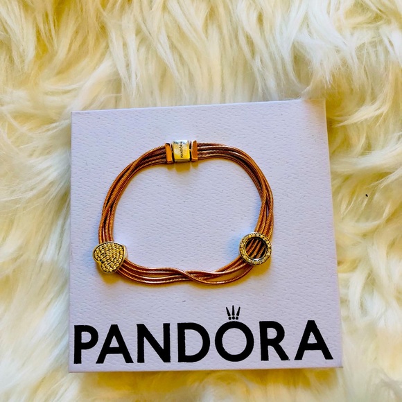 Pandora Bracelet - Picture 1 of 3